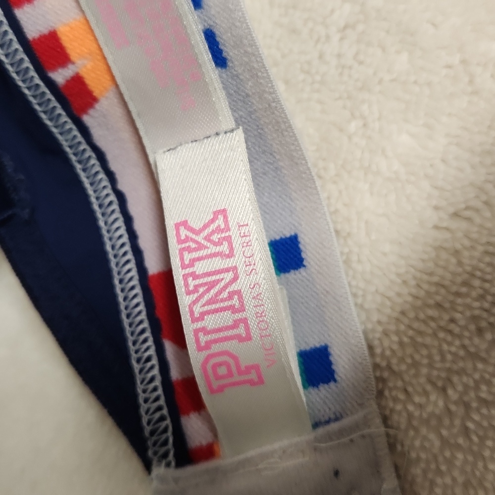 Pink Victoria's Secret 32D Where Everywhere T-shirt - Picture 7 of 12